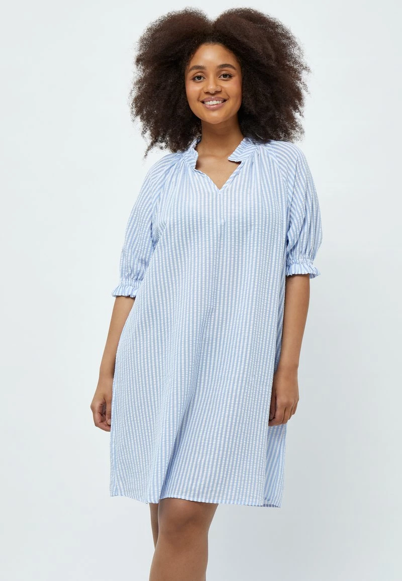 PEPPERCORN Femme ELAINE Robe De Jour Skyway Blue Striped 1 PEPPERCORN Femme ELAINE Robe De Jour Skyway Blue Striped