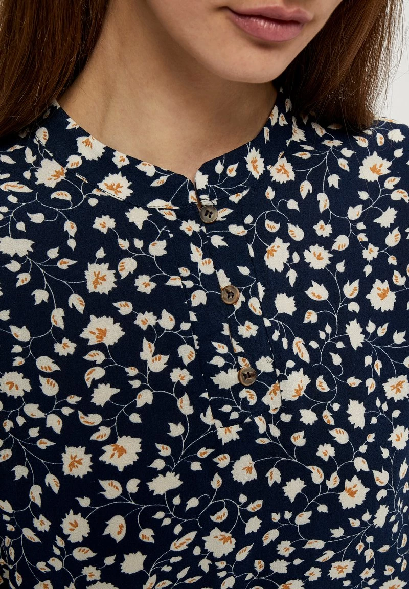 PEPPERCORN Femme LEAH Blouse D. Blue P 4 PEPPERCORN Femme LEAH Blouse D. Blue P – Image 4