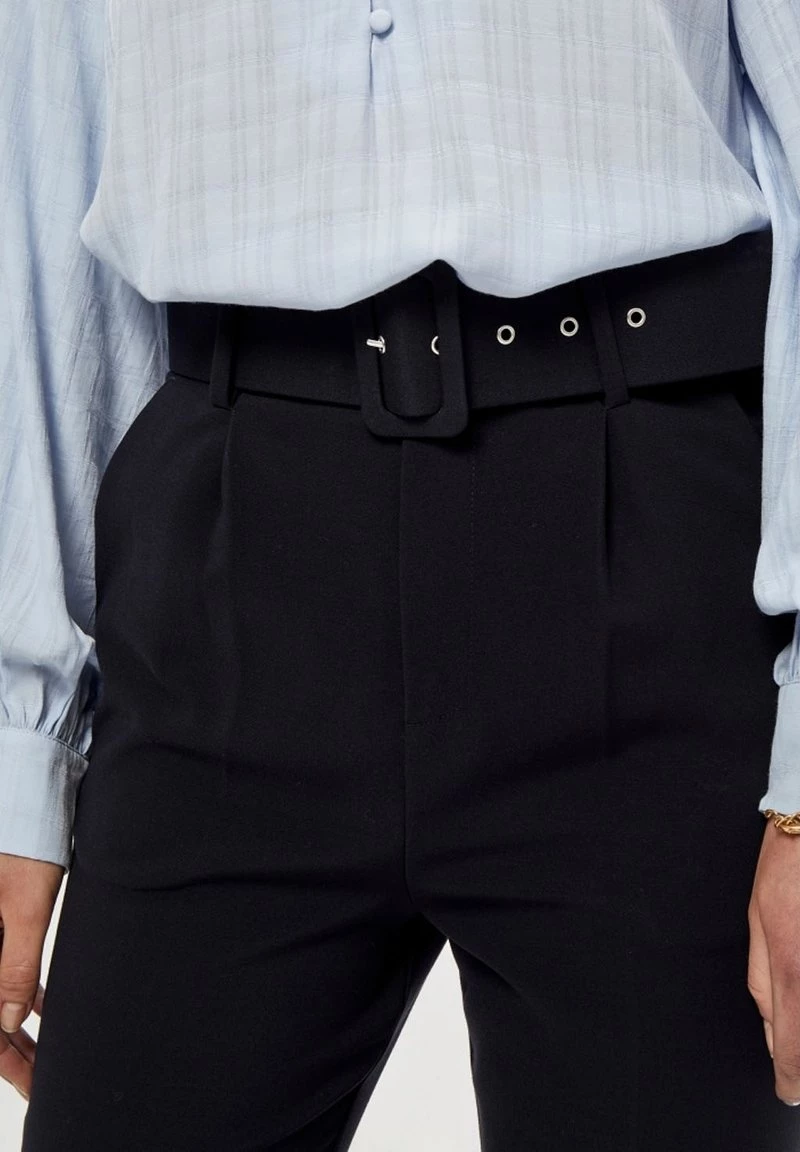 PEPPERCORN Femme NORA Pantalon Classique Black 4 PEPPERCORN Femme NORA Pantalon Classique Black – Image 4