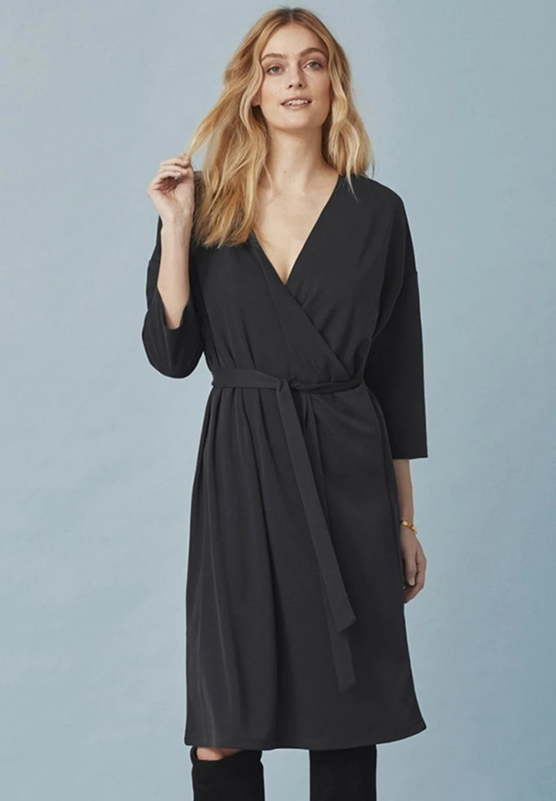 PEPPERCORN REETA Robe De Jour Black Femme 6 PEPPERCORN REETA Robe De Jour Black Femme – Image 6