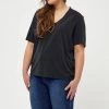PEPPERCORN PHILINA CURVE T Shirt Basique Black Femme