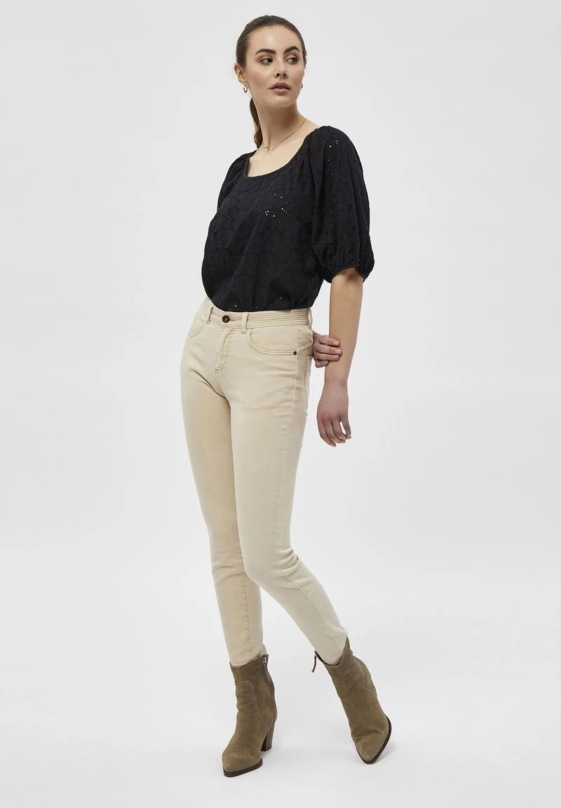 PEPPERCORN MIRA Blouse Black Femme 2 PEPPERCORN MIRA Blouse Black Femme – Image 2