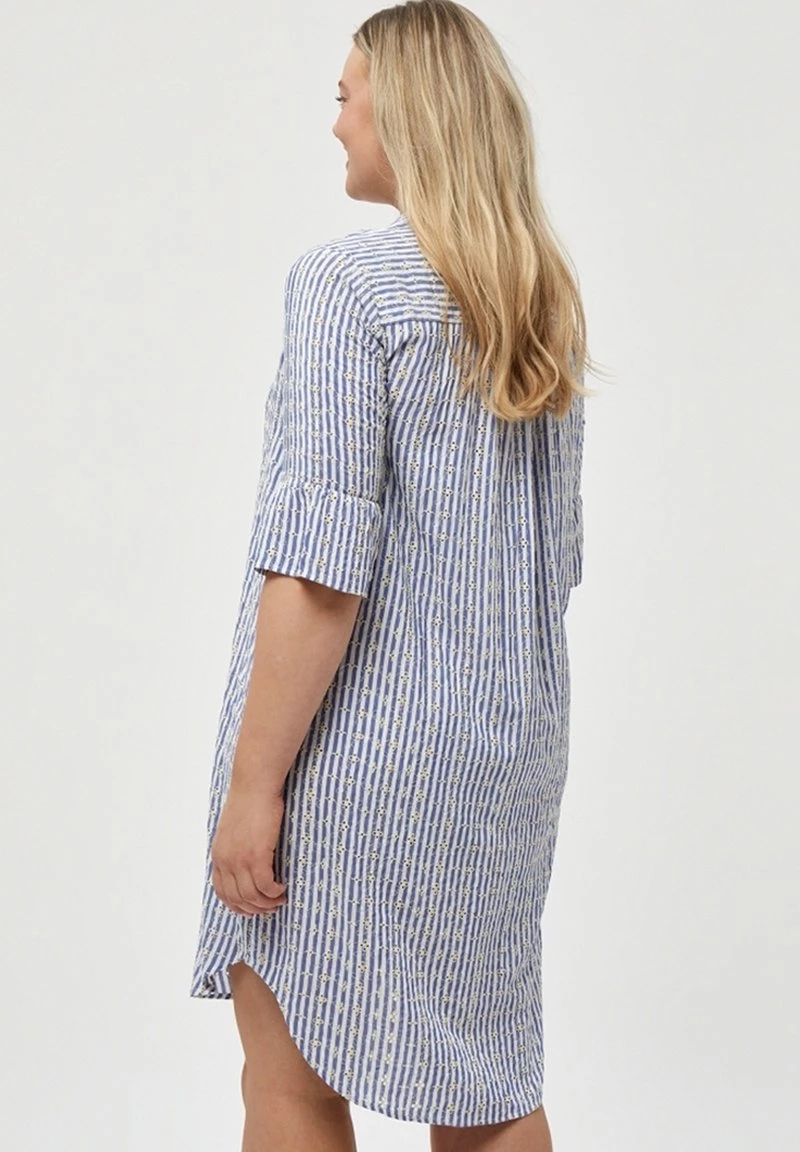 PEPPERCORN RAMISA Robe Chemise Mid Blue Femme 3 PEPPERCORN RAMISA Robe Chemise Mid Blue Femme – Image 3