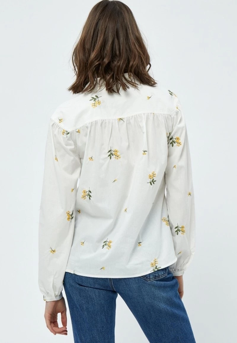 PEPPERCORN Femme DIXIE CIA Blouse White Pr 3 PEPPERCORN Femme DIXIE CIA Blouse White Pr – Image 3