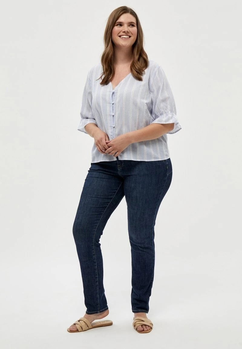 PEPPERCORN DIARA Blouse Skyway Blue Striped Femme 2 PEPPERCORN DIARA Blouse Skyway Blue Striped Femme – Image 2