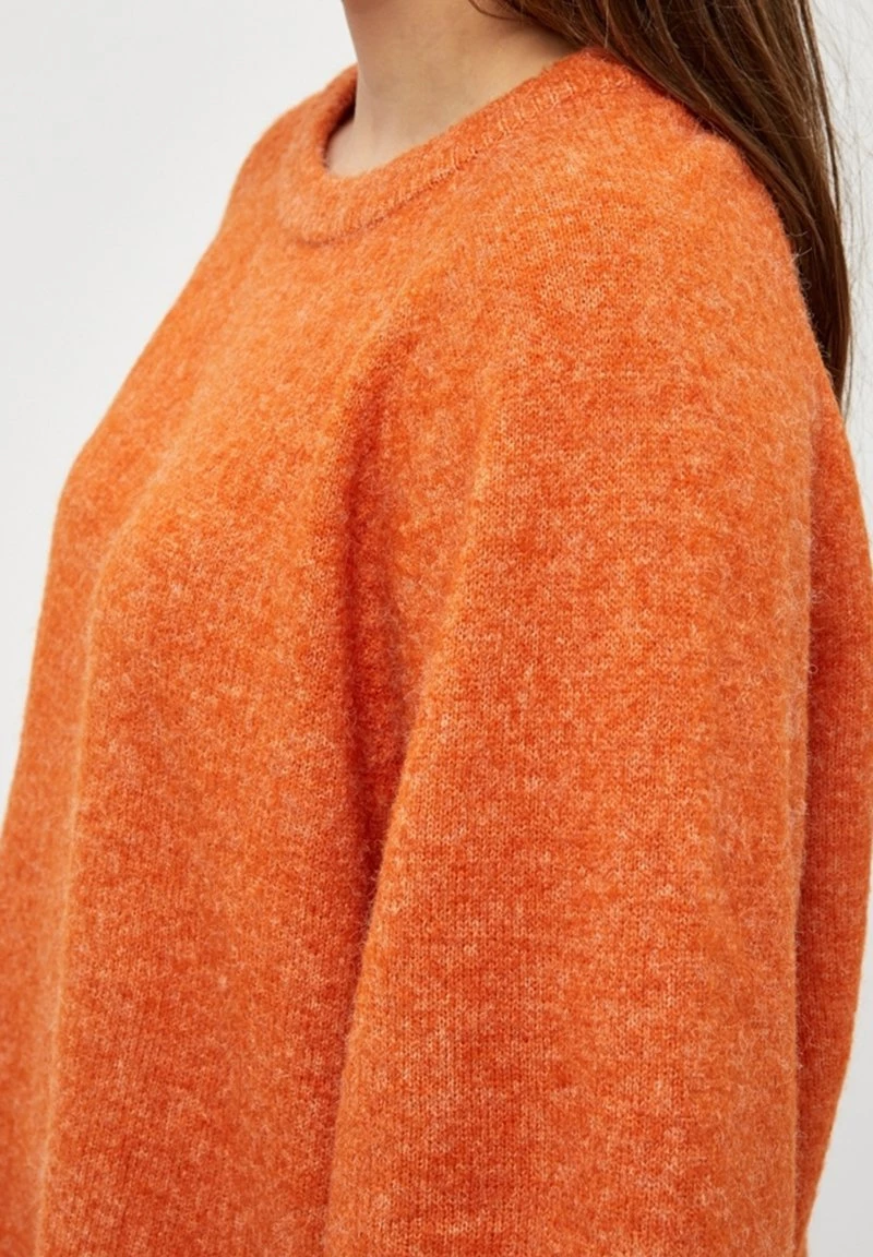 PEPPERCORN PENELOPE 3/4 SLEEVE CURVE Pullover Apricot Orange Melange Femme 4 PEPPERCORN PENELOPE 3/4 SLEEVE CURVE Pullover Apricot Orange Melange Femme – Image 4
