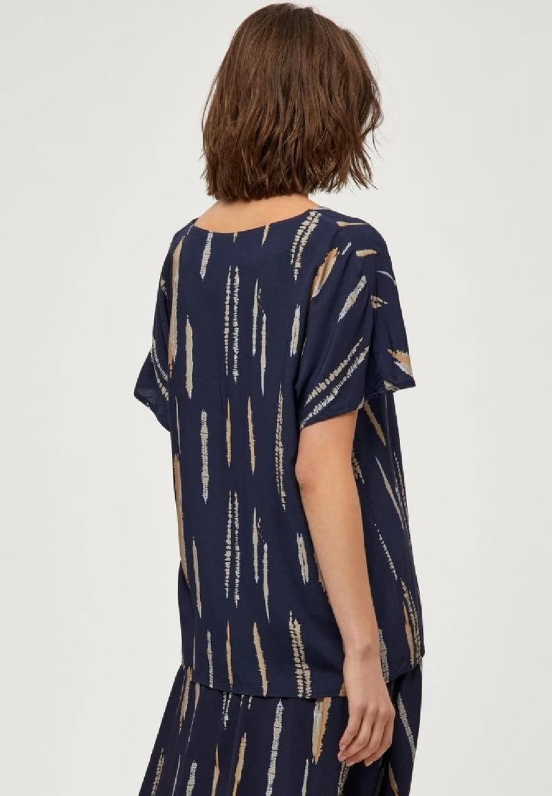 PEPPERCORN Femme ELARA T Shirt Imprimé D Blue P 3 PEPPERCORN Femme ELARA T Shirt Imprimé D Blue P – Image 3