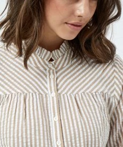 PEPPERCORN Femme ELAINE Blouse Warm Sand Stripe -Promos PEPPERCORN Magasin d2c6b88767e6416ebae16de5f6b3b70b
