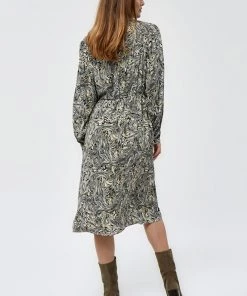 PEPPERCORN Femme AVA Robe Chemise Dark Green -Promos PEPPERCORN Magasin d53f2beec5ff4a0ca30fe3272e9f11d1