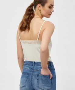 PEPPERCORN ROSALINDA Débardeur Gardenia Femme -Promos PEPPERCORN Magasin d6baedfa47414a9884ed79c23507075d