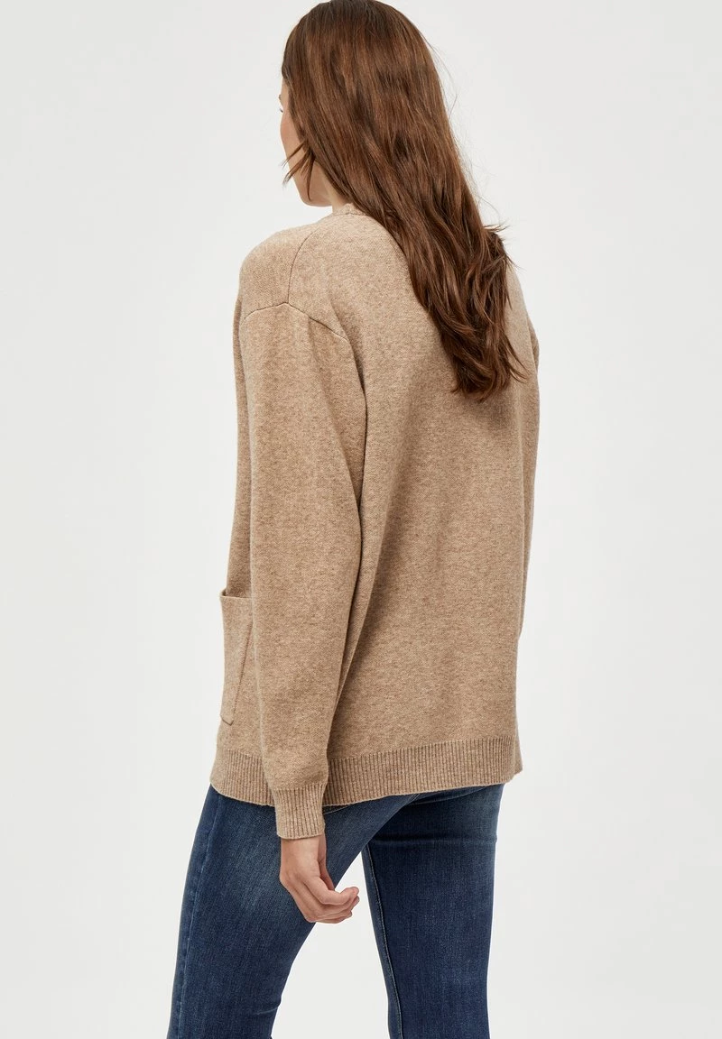 PEPPERCORN Gilet Warm Sand Melange Femme 3 PEPPERCORN Gilet Warm Sand Melange Femme – Image 3