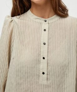 PEPPERCORN LISSI Blouse Warm Sand Stripe Femme 7 PEPPERCORN LISSI Blouse Warm Sand Stripe Femme -Promos PEPPERCORN Magasin d962d5ea20f346ce980e2b5c7dfeb525