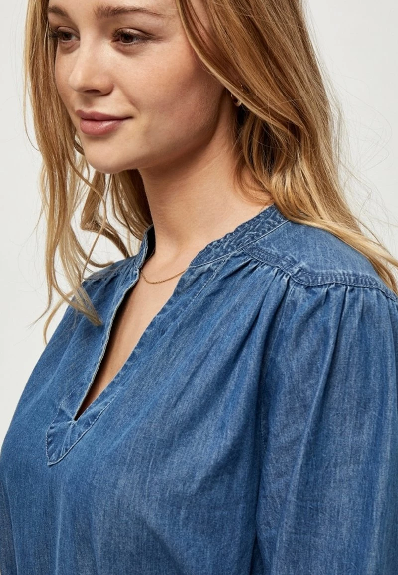 PEPPERCORN Femme CIA Robe En Jean Mid Blue Denim 4 PEPPERCORN Femme CIA Robe En Jean Mid Blue Denim – Image 4