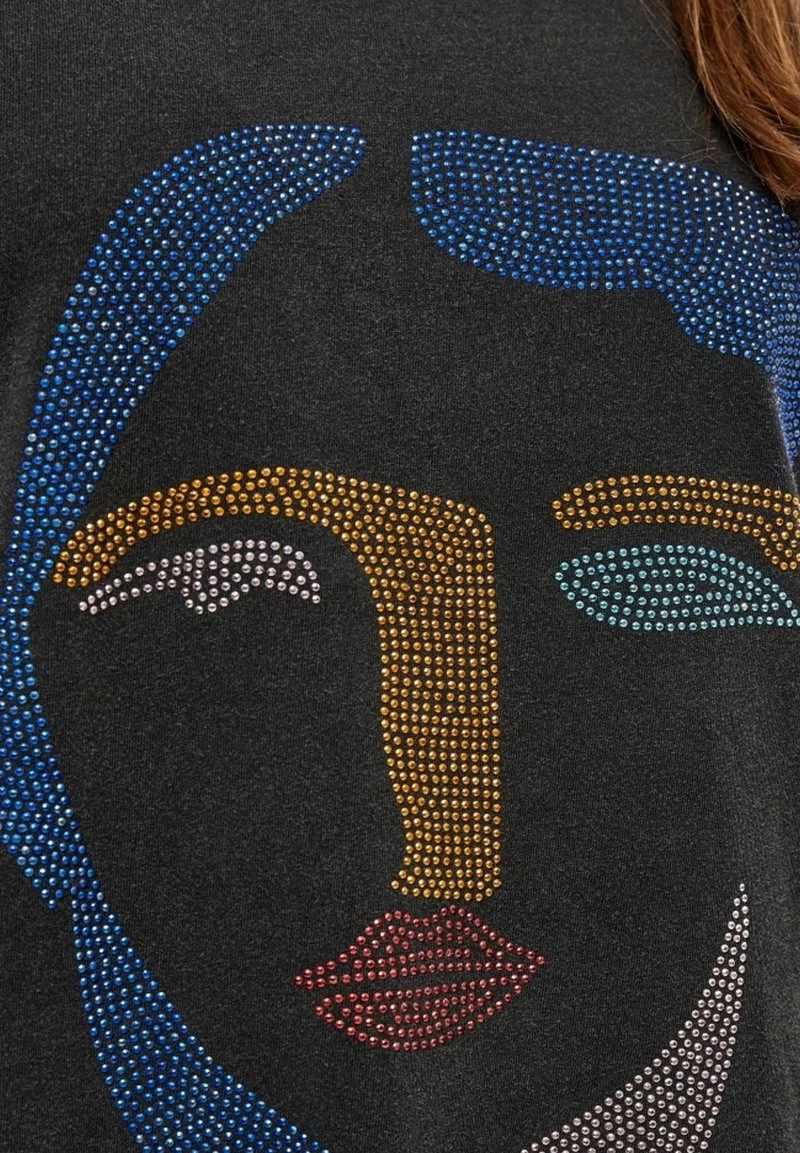 PEPPERCORN JORIE T Shirt Imprimé Black Femme 5 PEPPERCORN JORIE T Shirt Imprimé Black Femme – Image 5