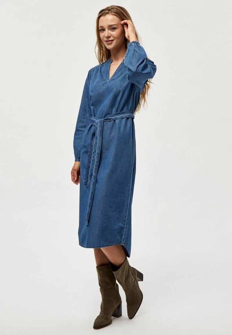 PEPPERCORN Femme CIA Robe En Jean Mid Blue Denim 3 PEPPERCORN Femme CIA Robe En Jean Mid Blue Denim – Image 3