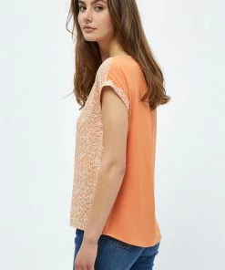 PEPPERCORN MALUCCA T Shirt Imprimé Melon Peach Print Femme -Promos PEPPERCORN Magasin e3ba68d2337f4d8c883764e03e40815e