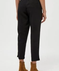 PEPPERCORN ANGELIA Pantalon Classique Black Femme -Promos PEPPERCORN Magasin f0a488ec8b2741618a104ef27c474bf8