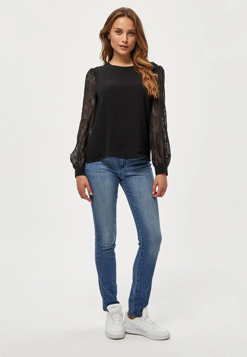 PEPPERCORN Femme RASHELLE Blouse Black 2 PEPPERCORN Femme RASHELLE Blouse Black – Image 2