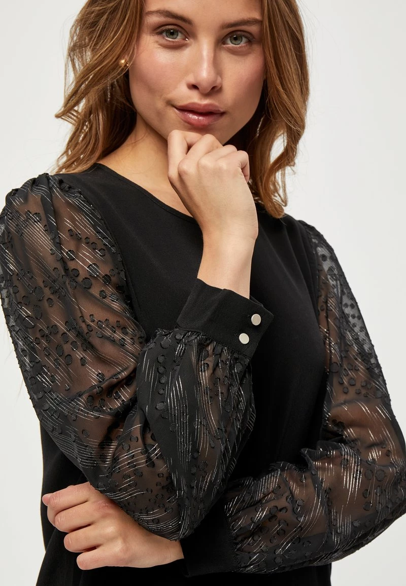 PEPPERCORN Femme RASHELLE Blouse Black 4 PEPPERCORN Femme RASHELLE Blouse Black – Image 4