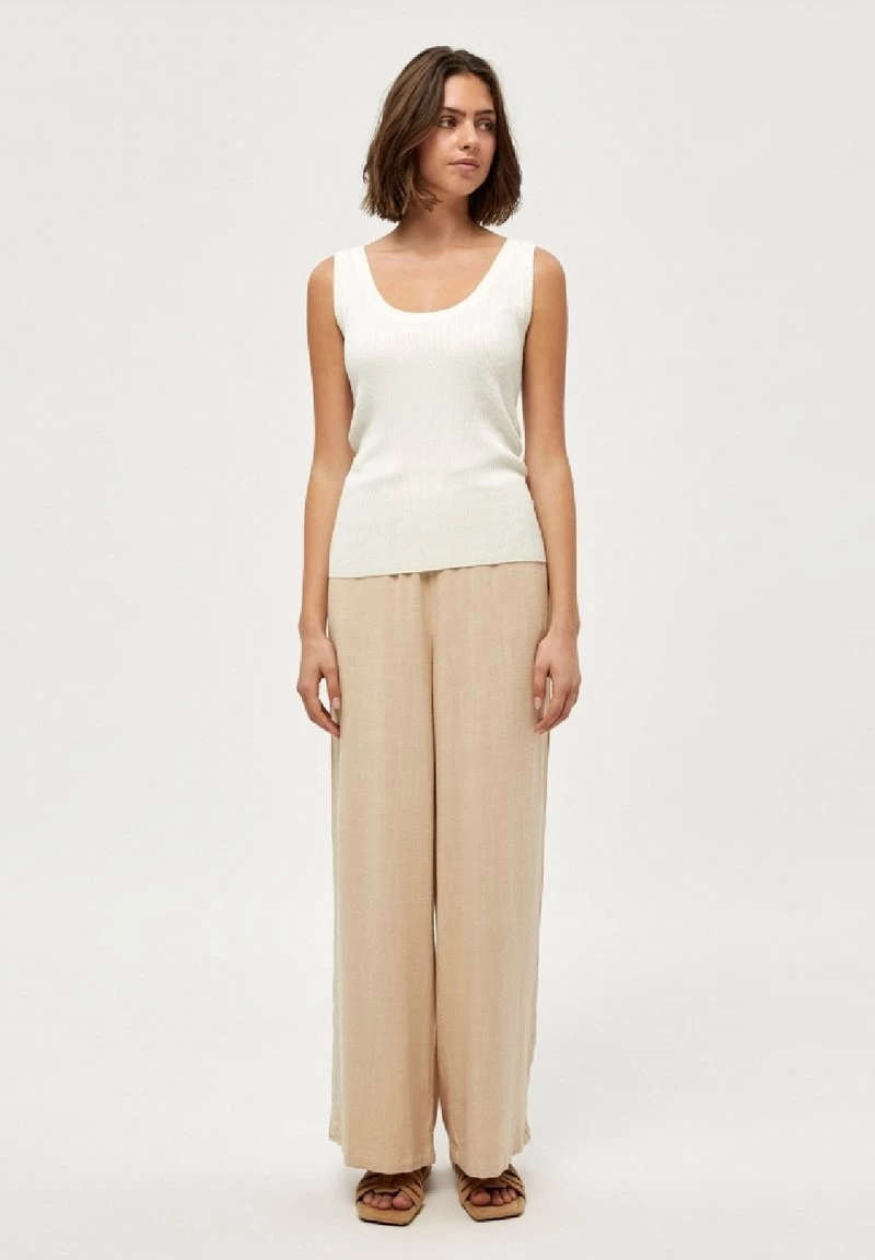 PEPPERCORN TANA Débardeur Cloud Dancer Femme 2 PEPPERCORN TANA Débardeur Cloud Dancer Femme – Image 2